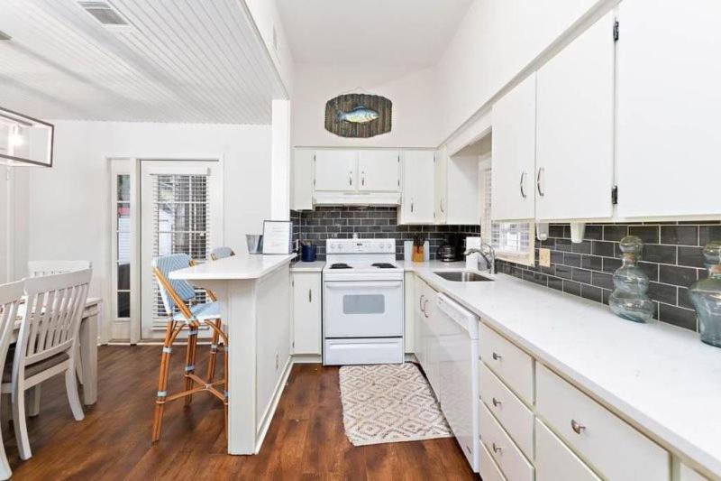 Photo of Kitchen in Saint Simons Island