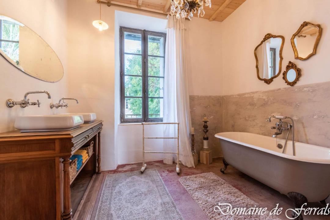 Photo of Others in Mondalazac