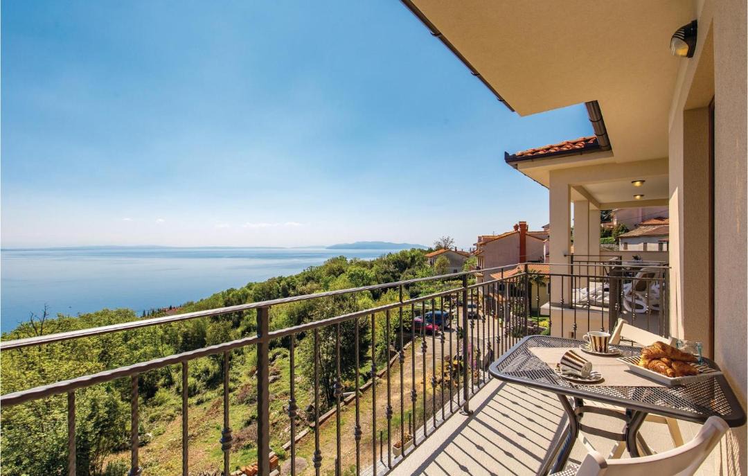 Photo of Patio Balcony in Pobri
