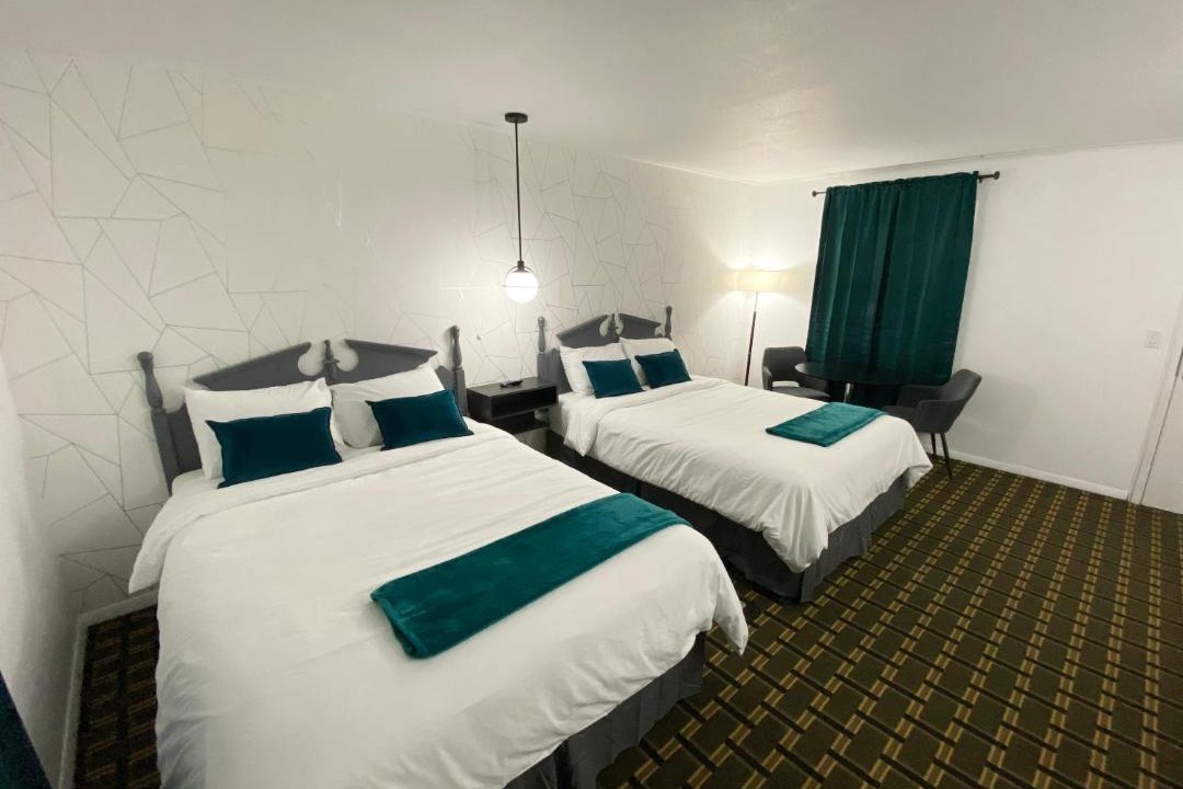 Photo of Bedroom in Lee