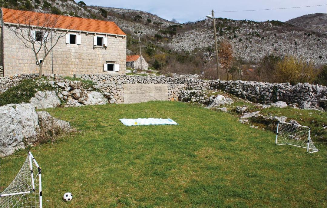 Photo of Others in Stravca