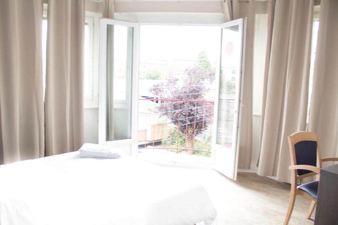 Photo of Others in Lens