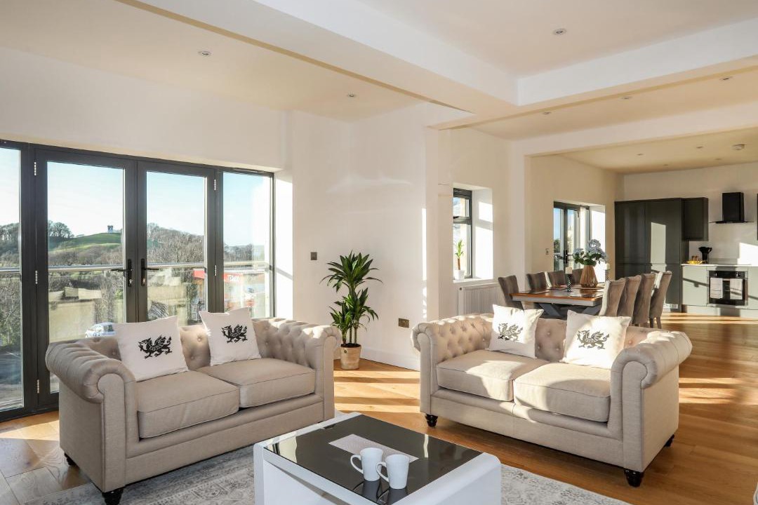 Photo of Others in Bont Newydd