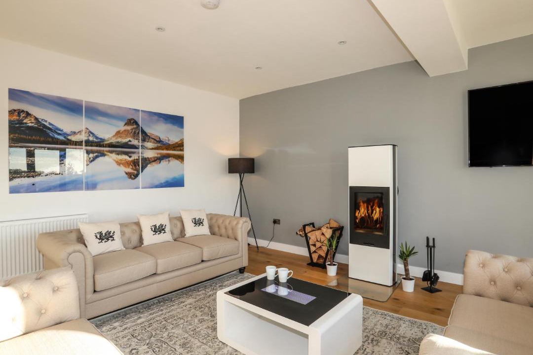 Photo of Others in Bont Newydd