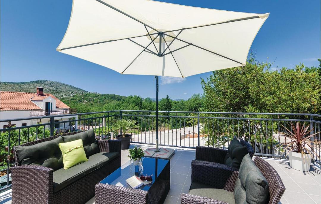 Photo of Patio Balcony in Kobas