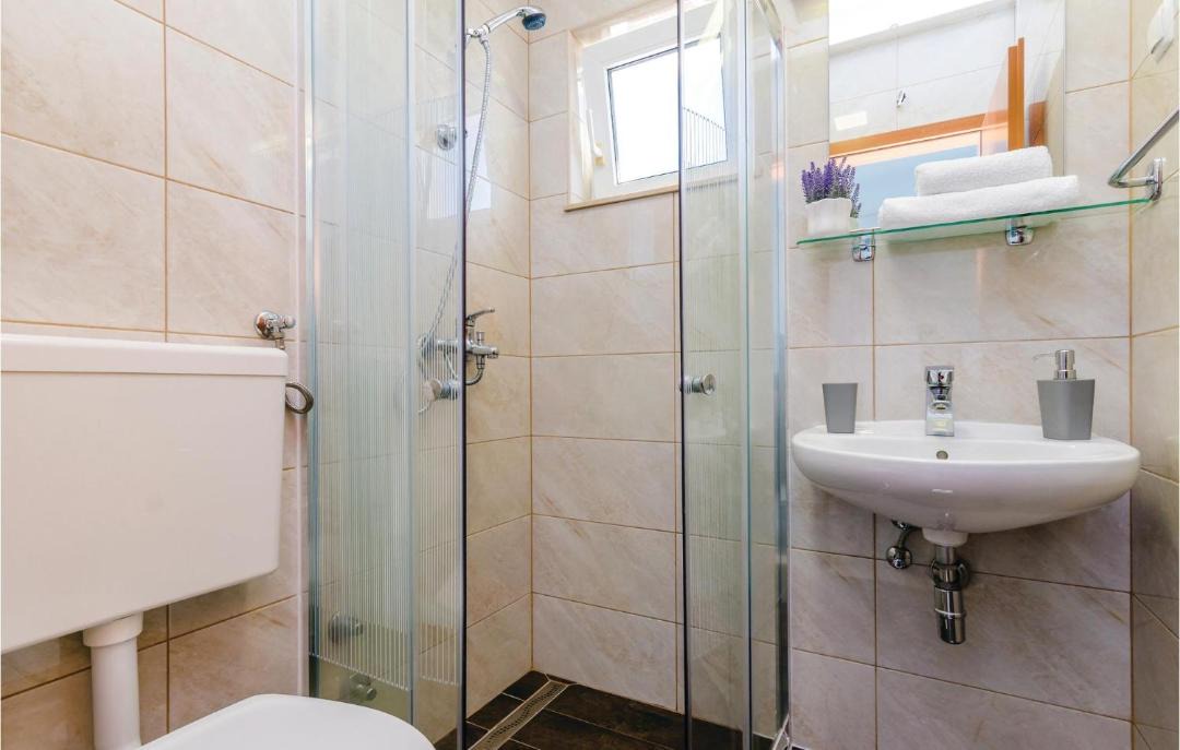 Photo of Bathroom in Kobas