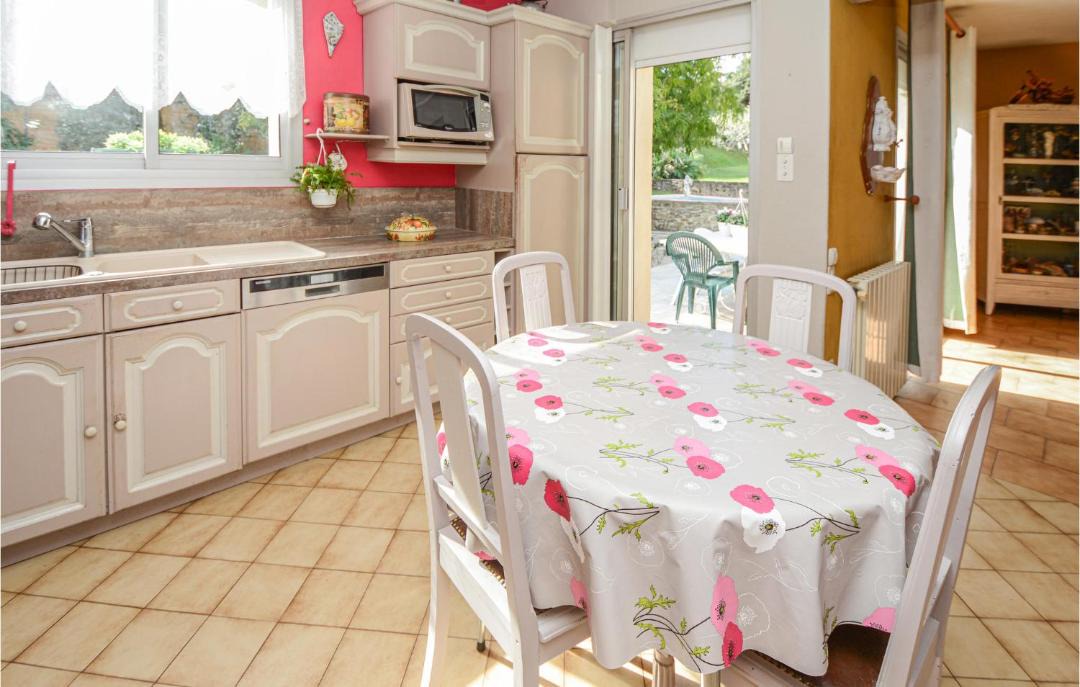 Photo of Kitchen in Pujaut