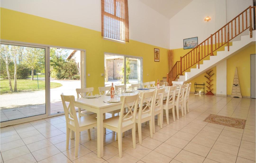 Photo of Others in Le Sambuc