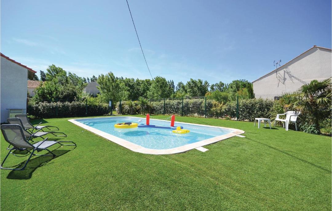 Photo of Others in Le Sambuc