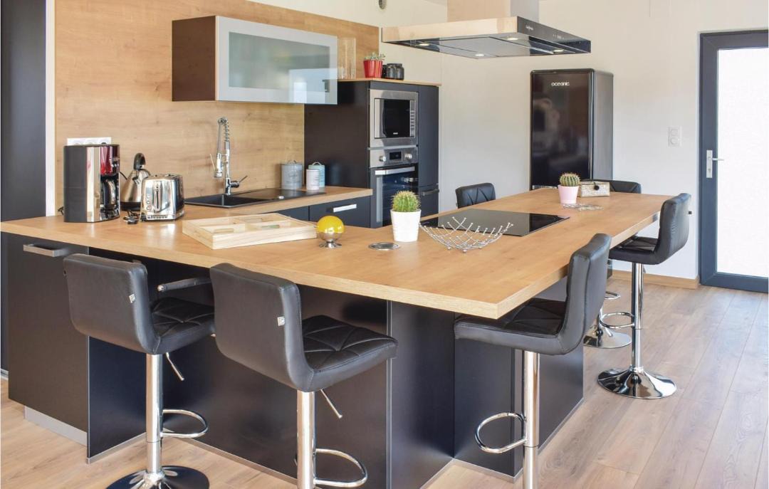 Photo of Others in Creances