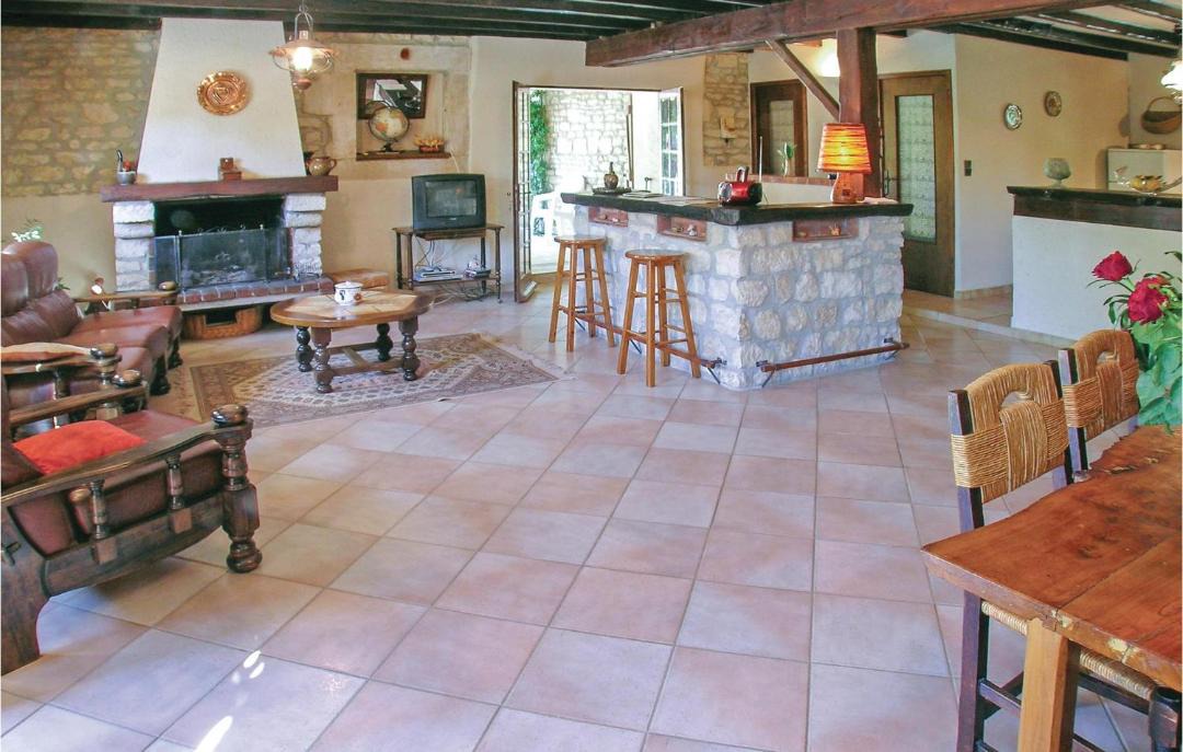 Photo of Kitchen in Les Magnils-Reigniers