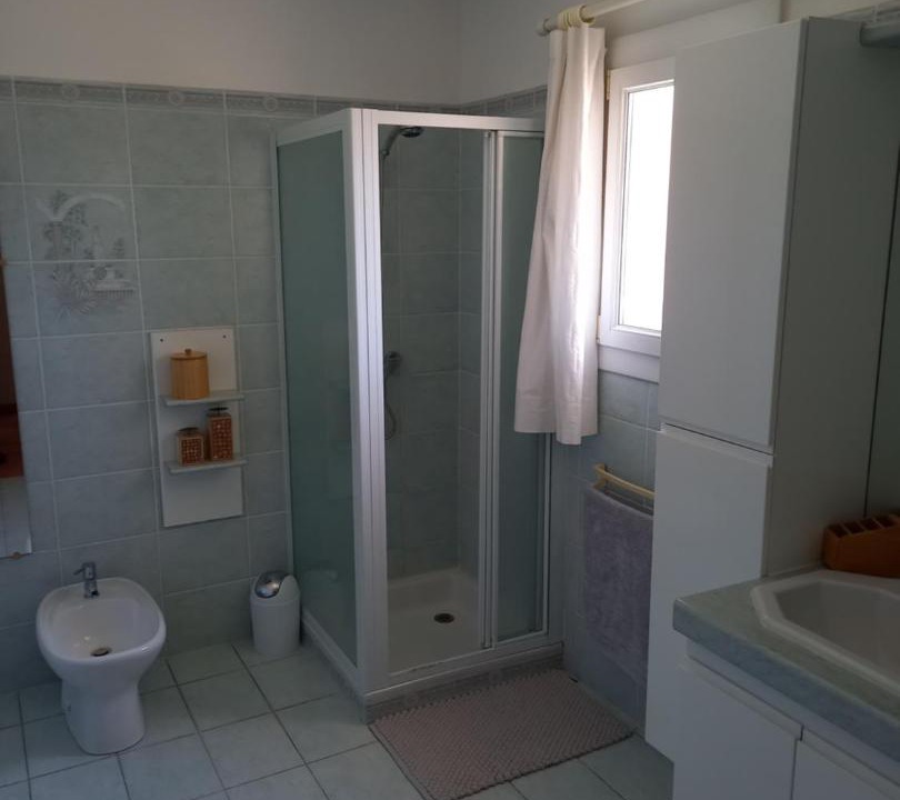 Photo of Bathroom in Salon-de-Provence