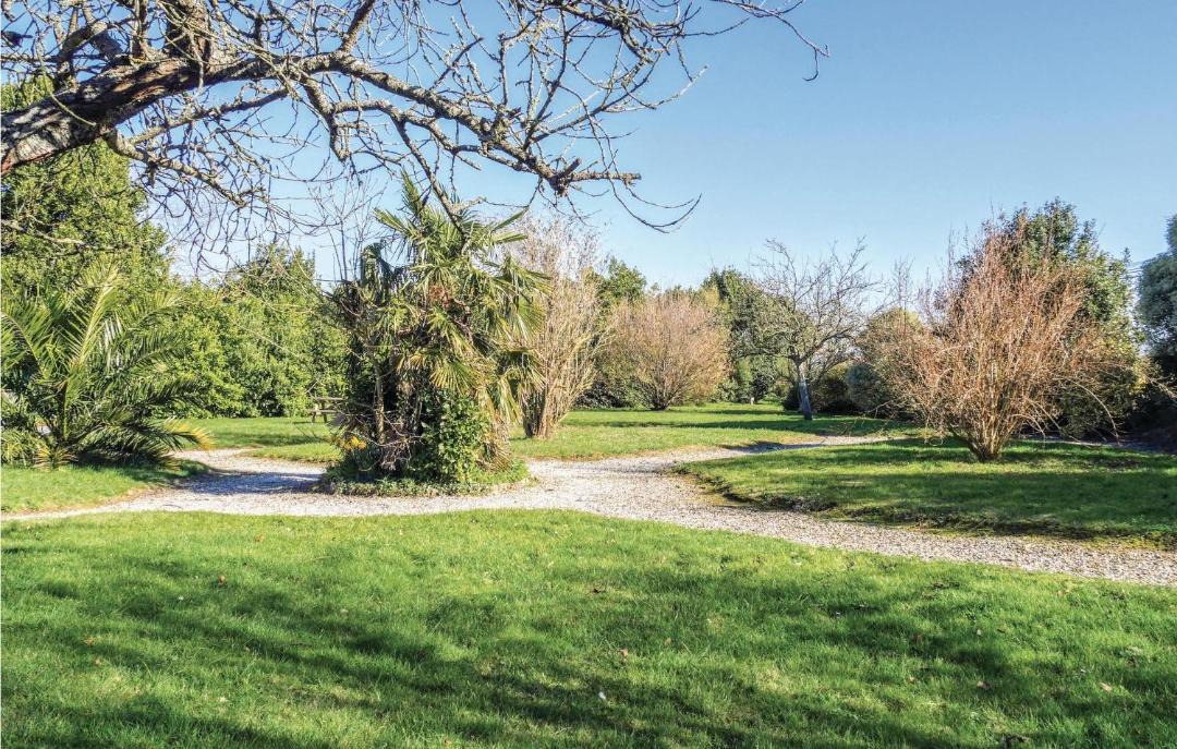 Photo of Others in Tocqueville