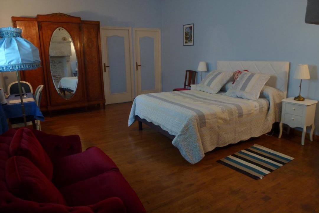 Photo of Others in Frontenay-Rohan-Rohan