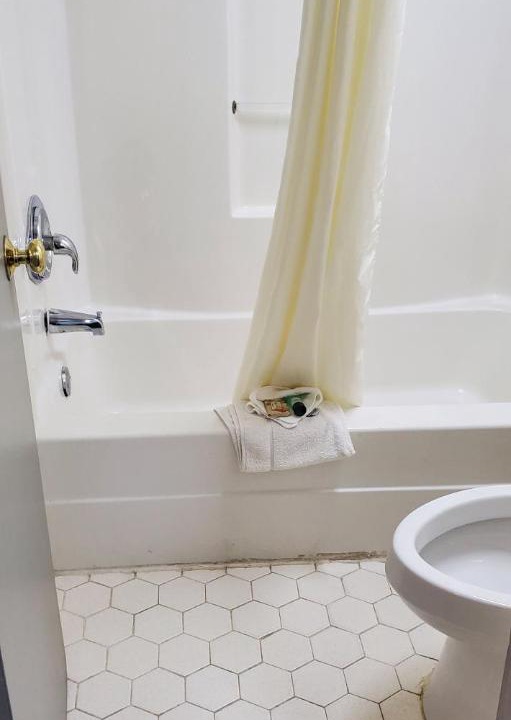 Photo of Bathroom in Estill