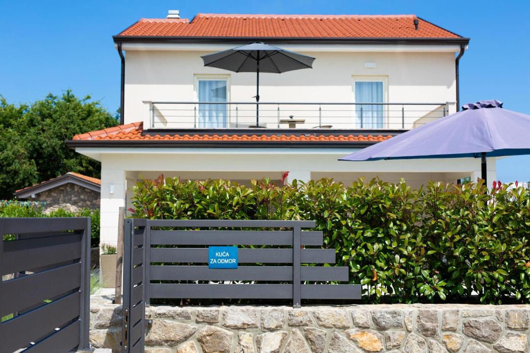 Photo of Others in Porat
