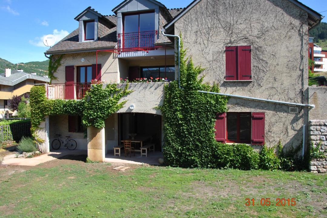 Photo of Buildings in Ispagnac