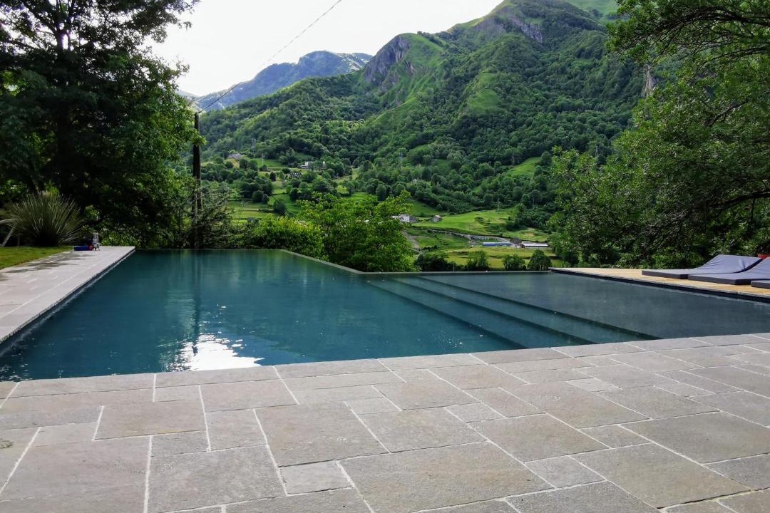 Photo of Others in Louvie-Soubiron