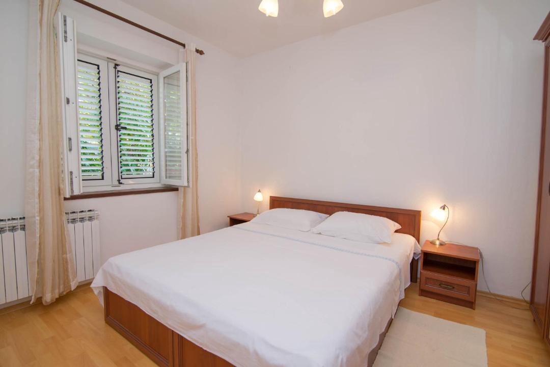 Photo of Bedroom in Cove Murtar