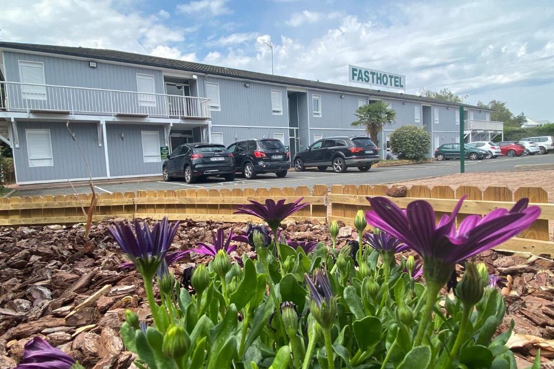 Photo of Others in Parcay-Meslay