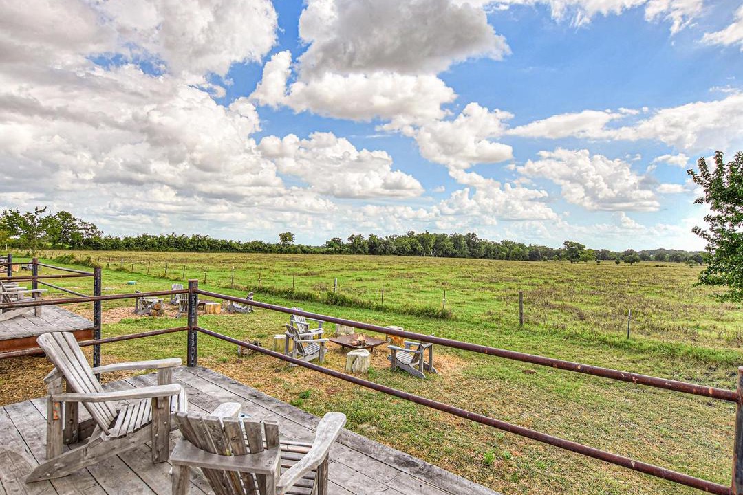 Photo of Patio Balcony in Round Top