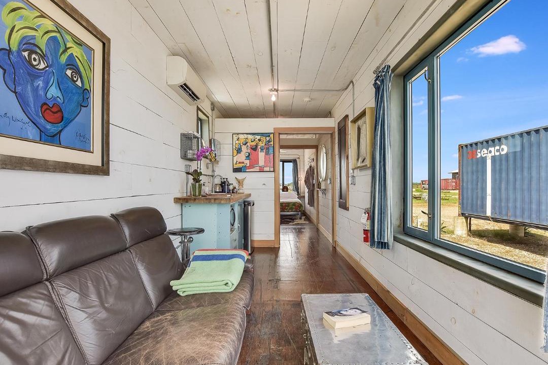 Photo of Livingroom in Round Top