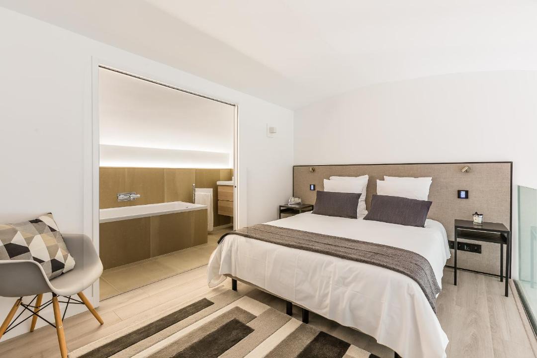 Photo of Bedroom in 15th Arrondissement