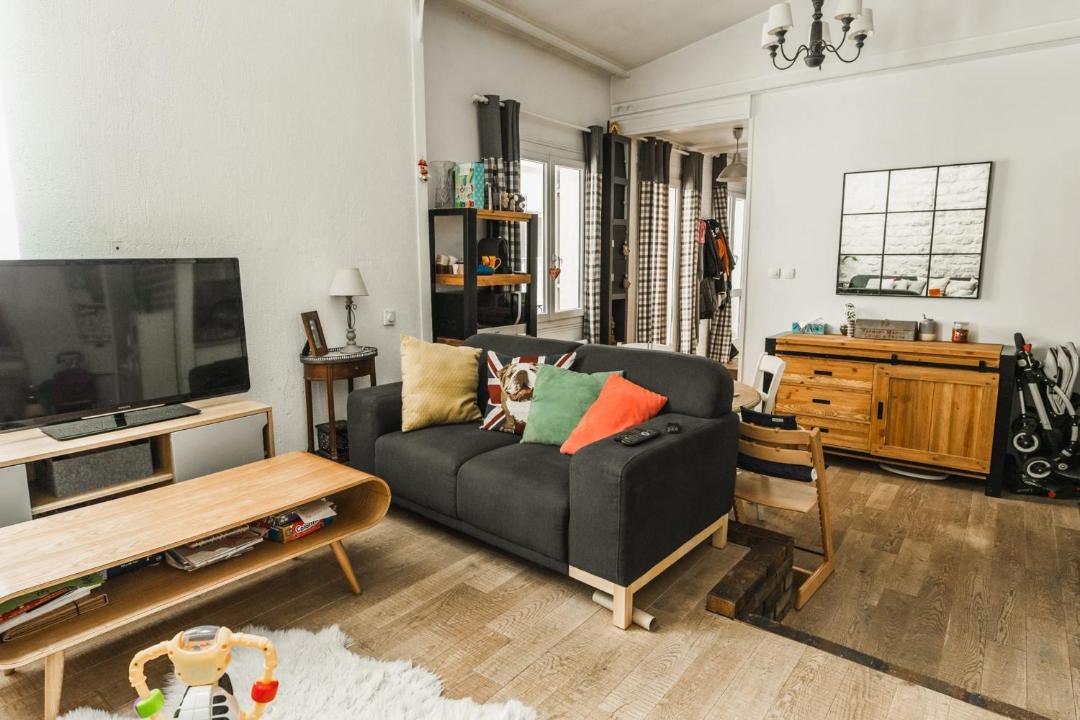 Photo of Livingroom in 17th Arrondissement