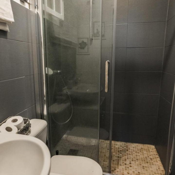 Photo of Bathroom in 17th Arrondissement