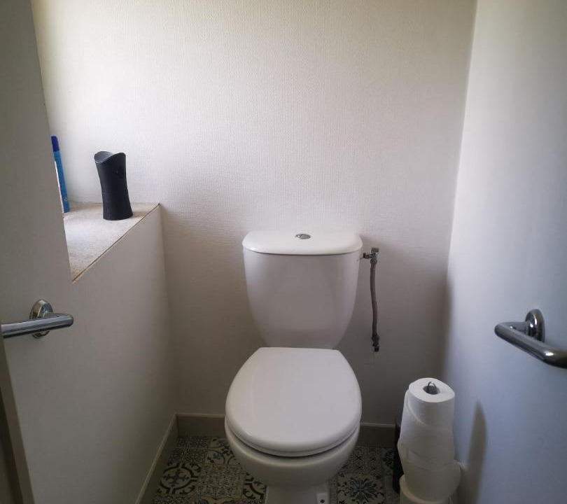 Photo of Bathroom in Menomblet