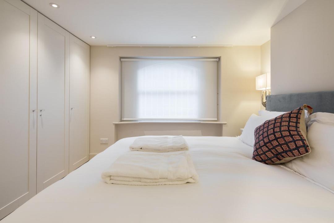 Photo of Bedroom in Kennington