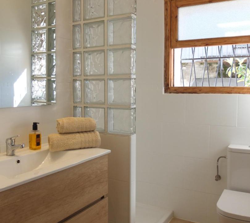 Photo of Bathroom in Torredembarra