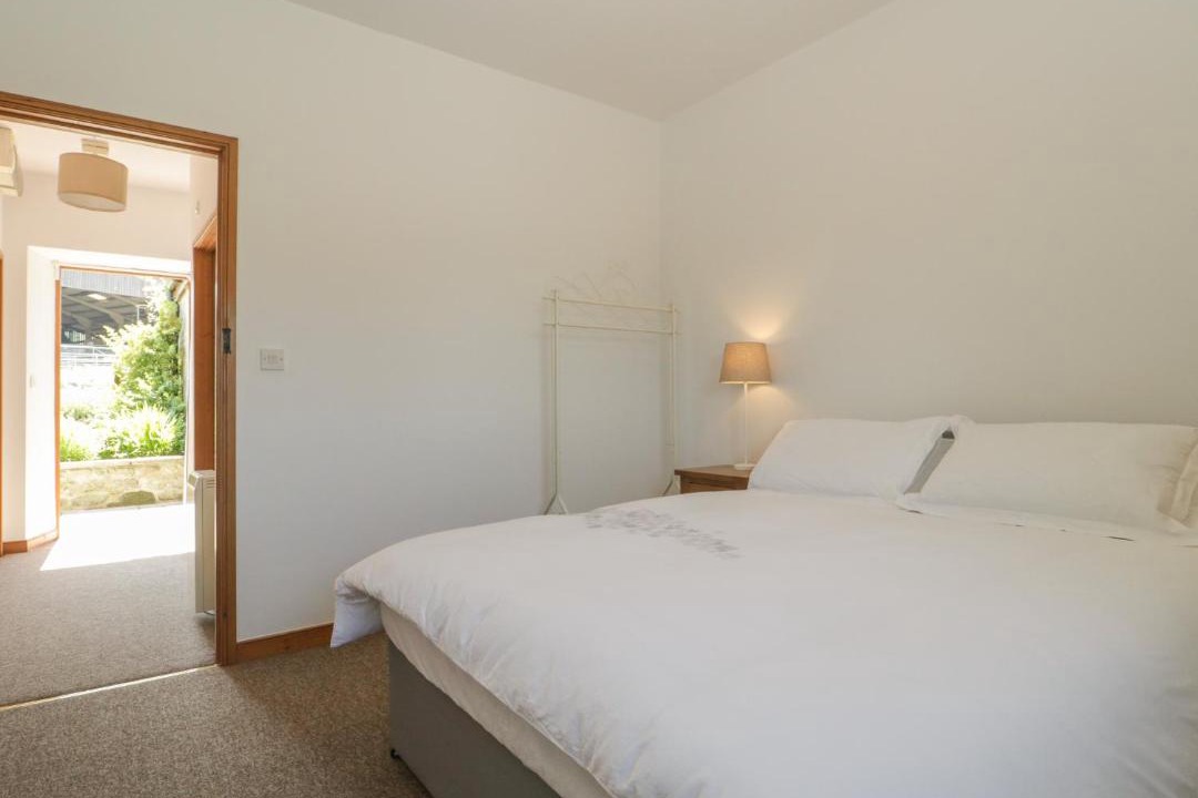 Photo of Others in Ebbesborne Wake