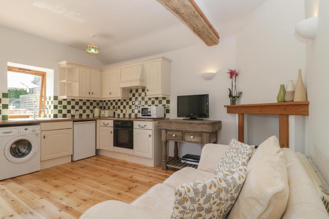 Photo of Others in Ebbesborne Wake