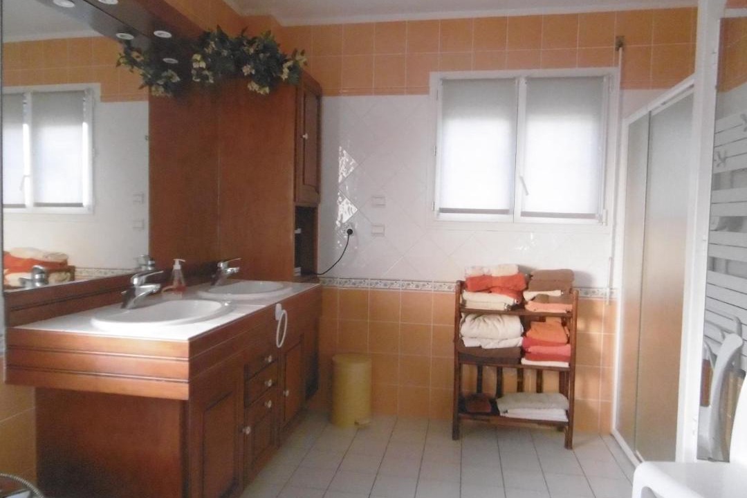 Photo of Others in Gan