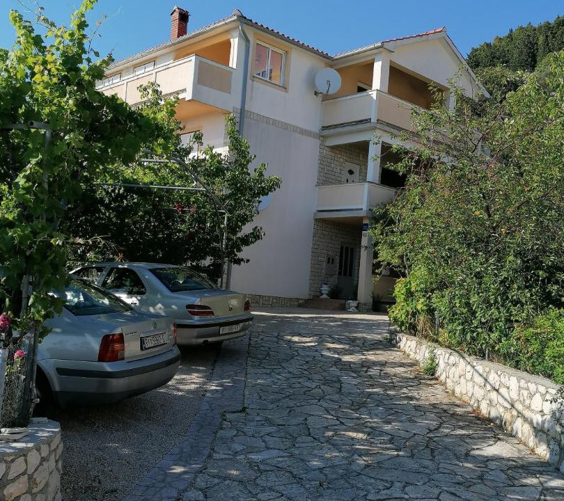 Photo of Others in Mundanije