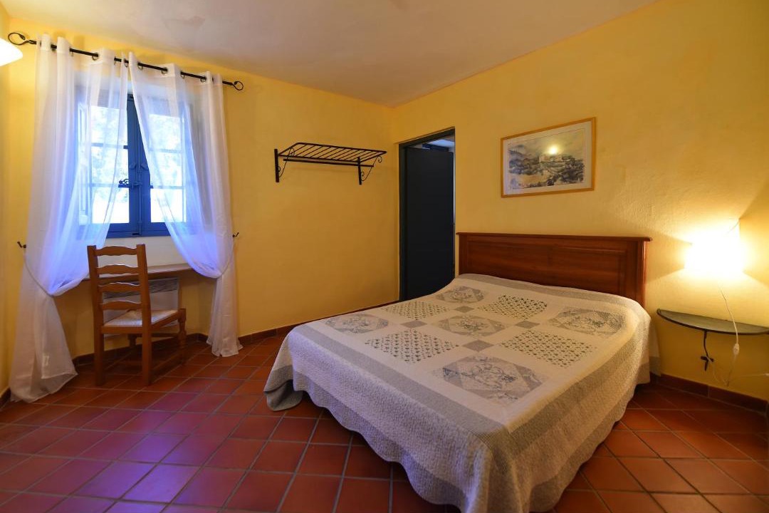 Photo of Others in Canari