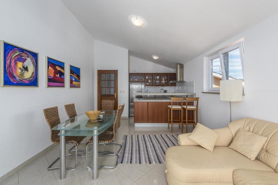 Photo of Livingroom in Karigador