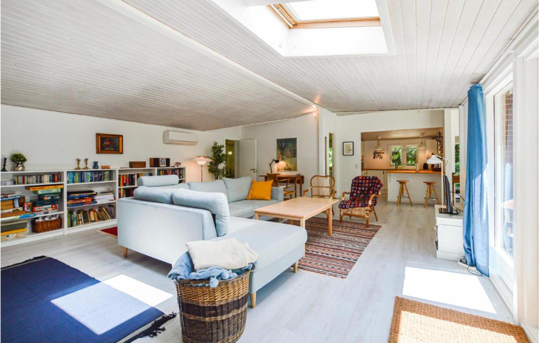 Photo of Others in Hoeve Strand