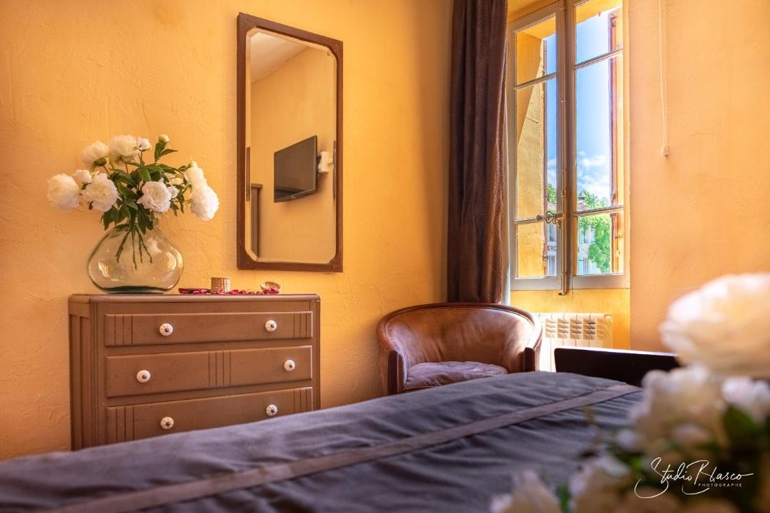 Photo of Others in Beaumes-de-Venise