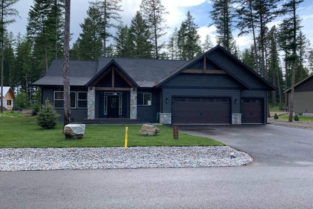 Photo of Buildings in Columbia Falls