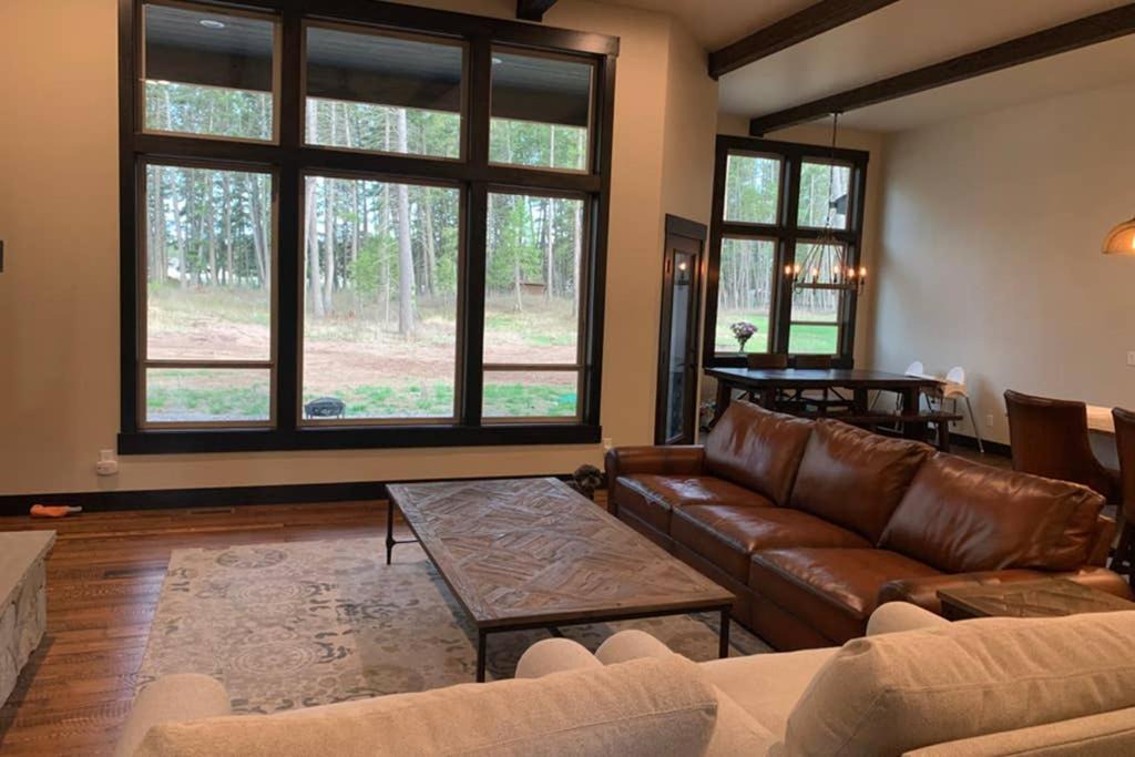 Photo of Livingroom in Columbia Falls