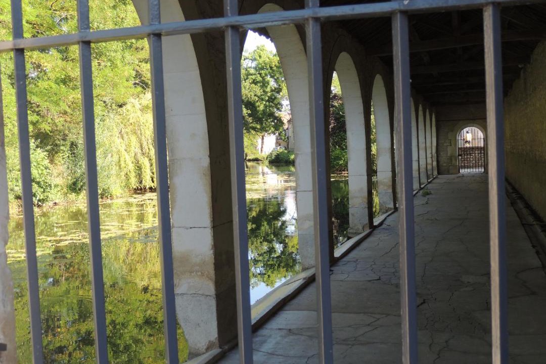 Photo of Buildings in Chablis