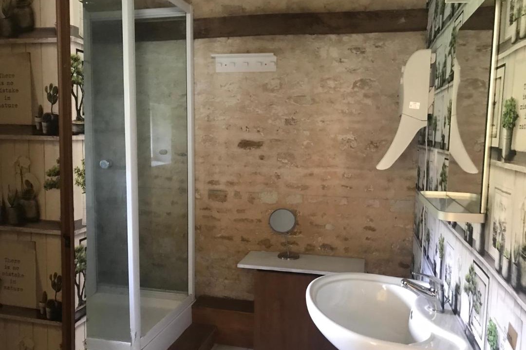 Photo of Bathroom in Aunou-sur-Orne