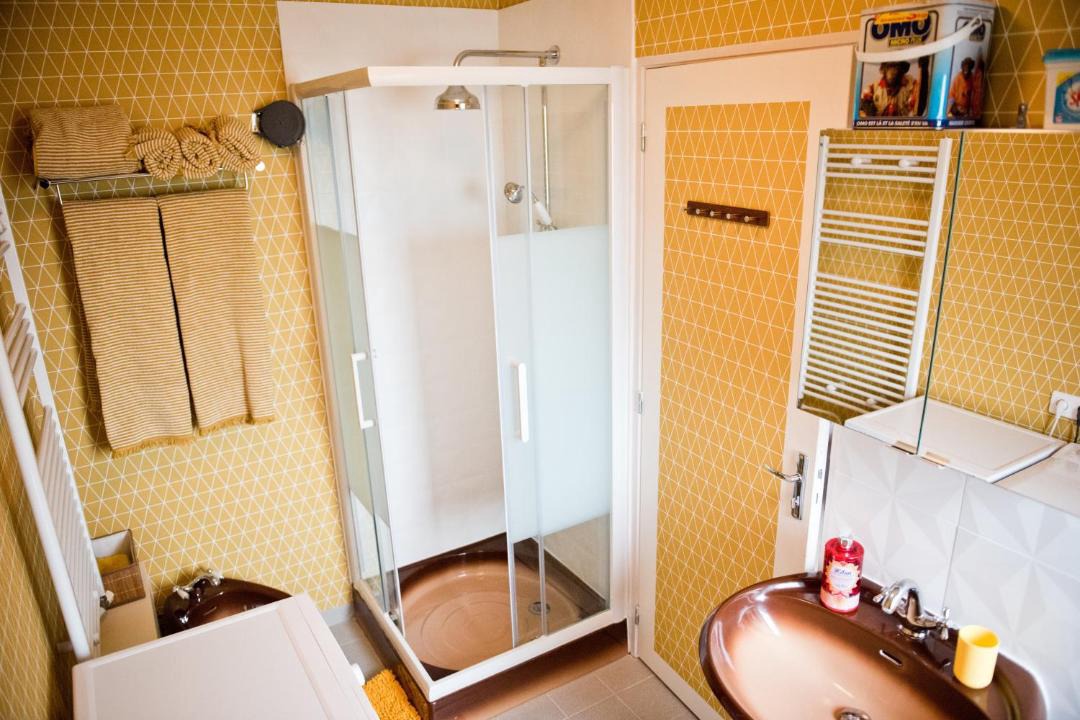 Photo of Bathroom in Mondrepuis