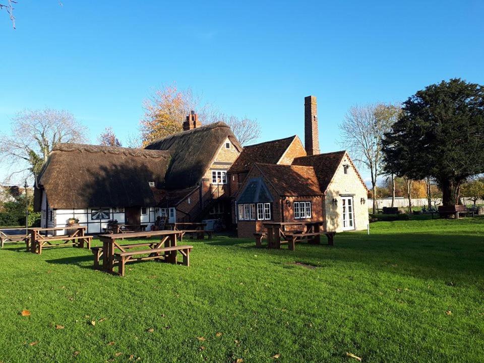 Photo of Others in Cuddesdon
