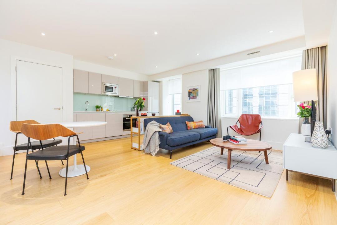 Photo of Others in Tower Hill