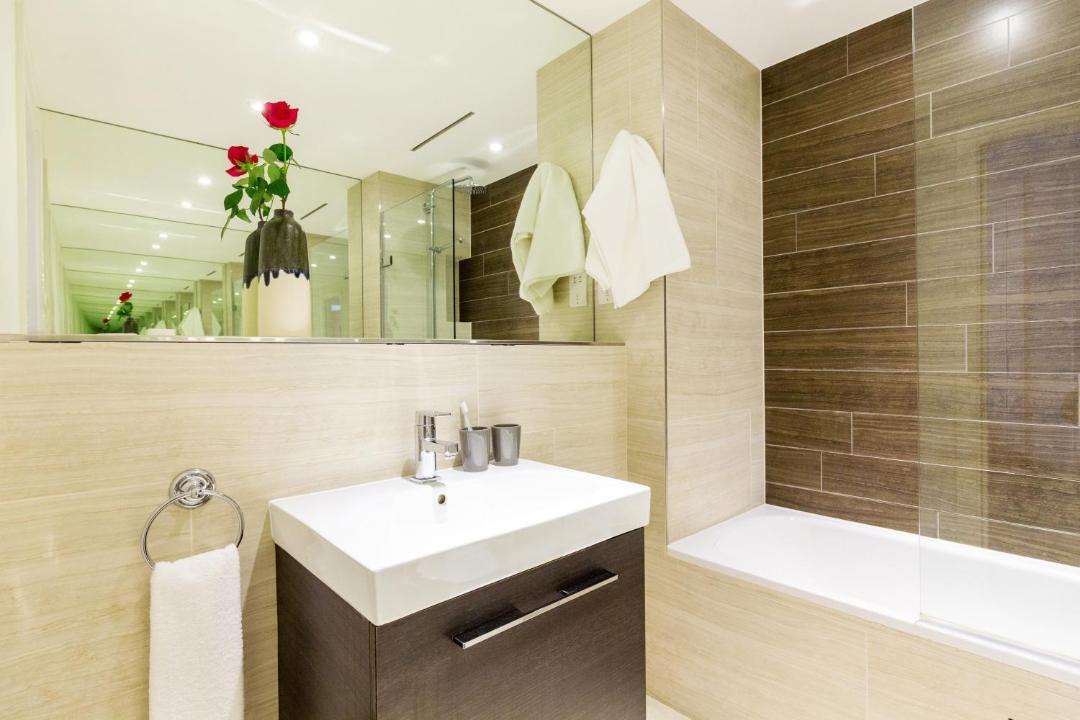 Photo of Others in Tower Hill