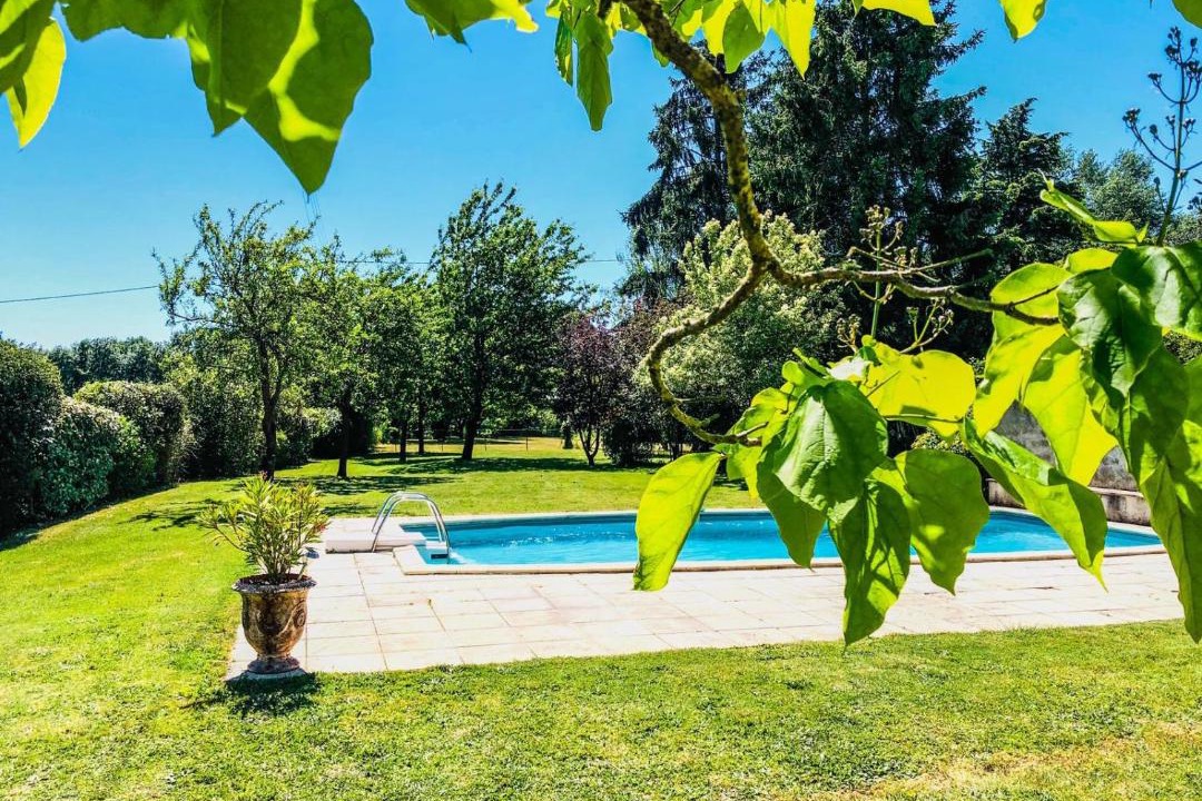 Photo of Others in Berthenay