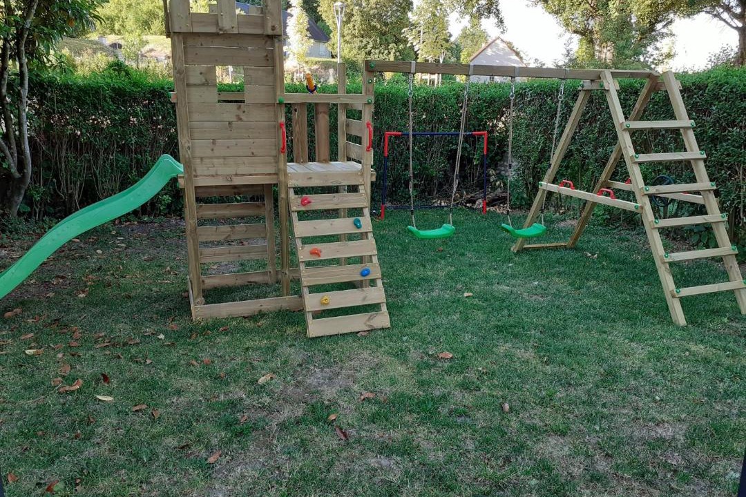 Photo of Others in Neuil